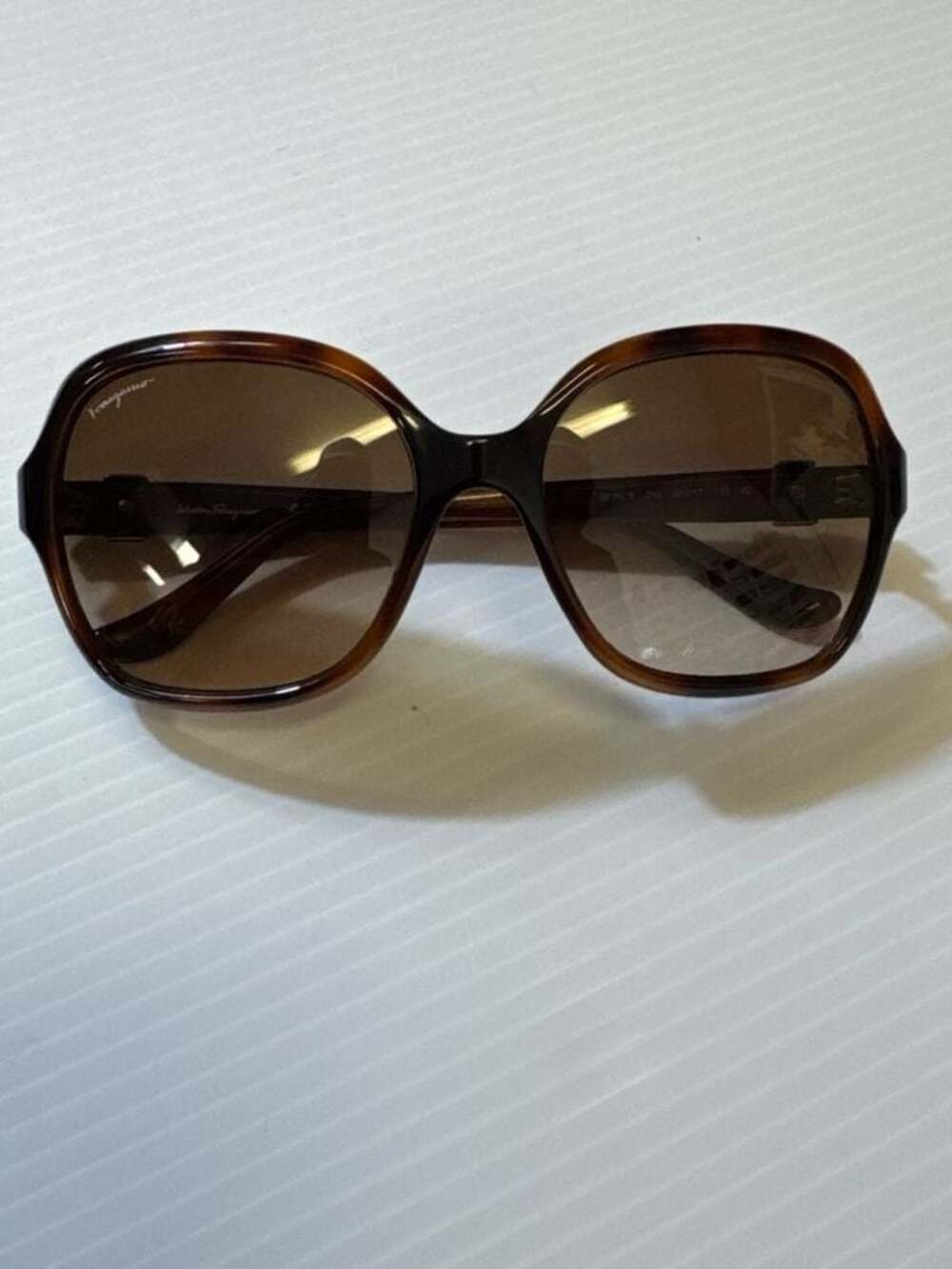 Salvatore Ferragamo SF761S (Sun),